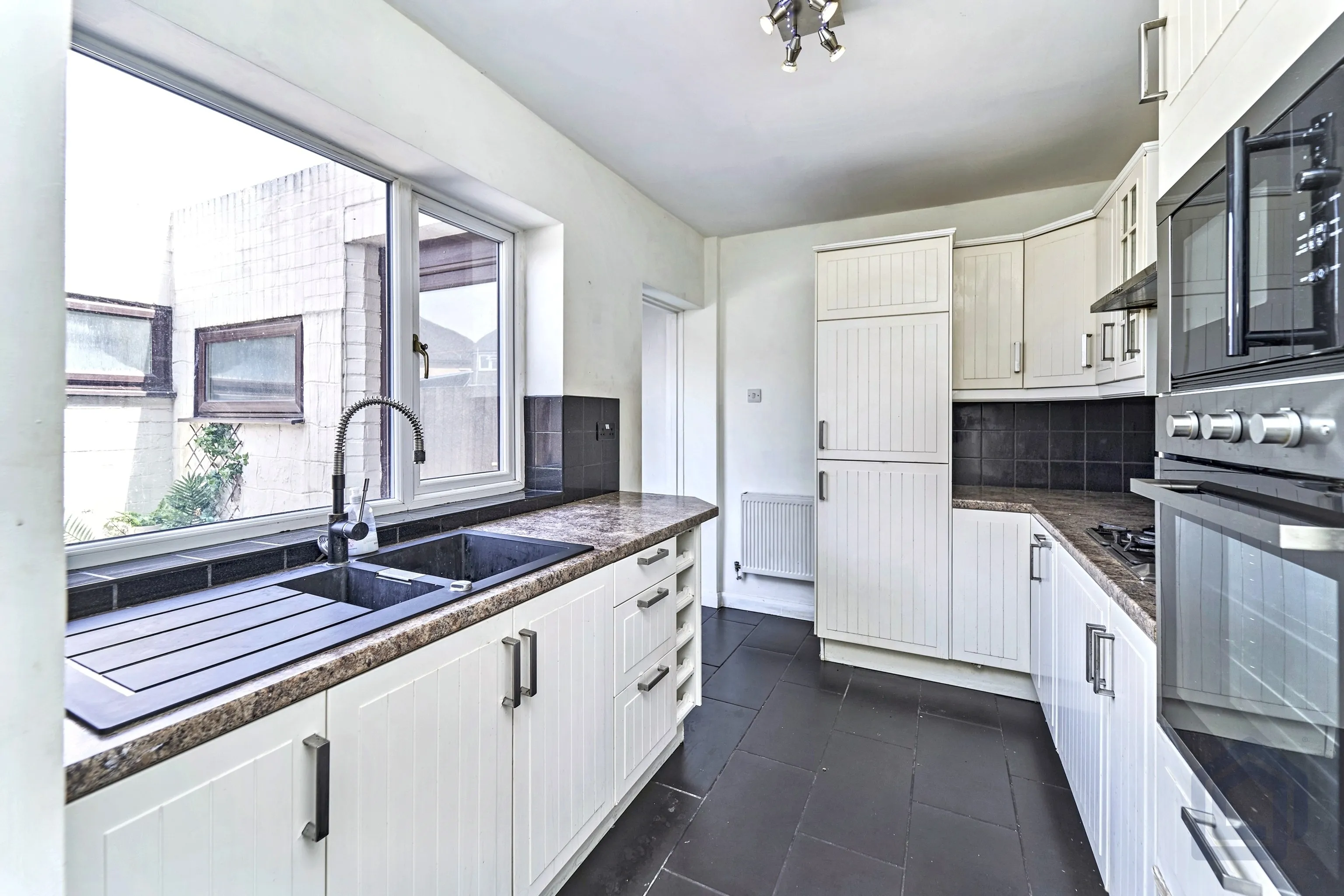 3 Bedroom Semi-Detached in Dudley