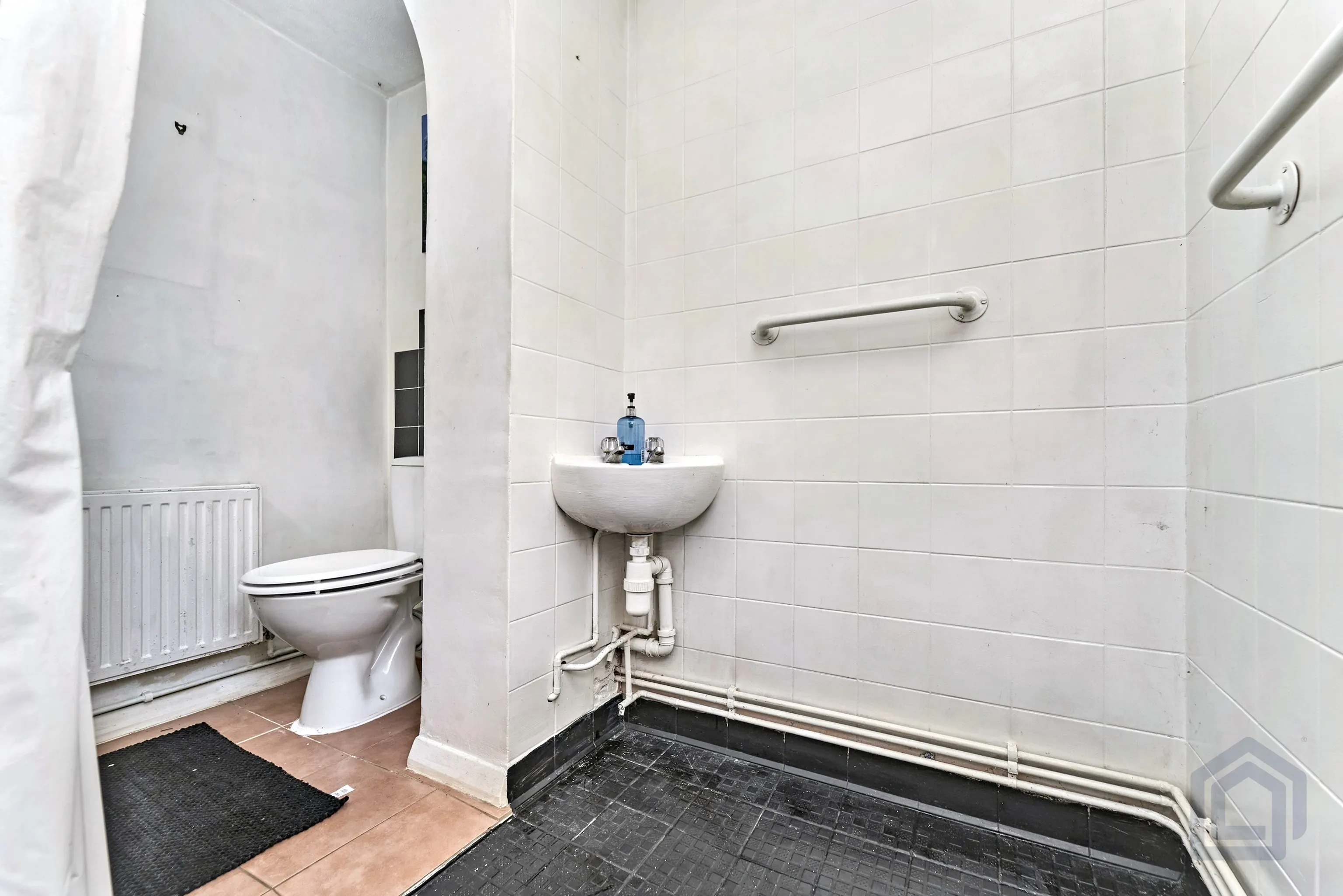 3 Bedroom Semi-Detached in Dudley