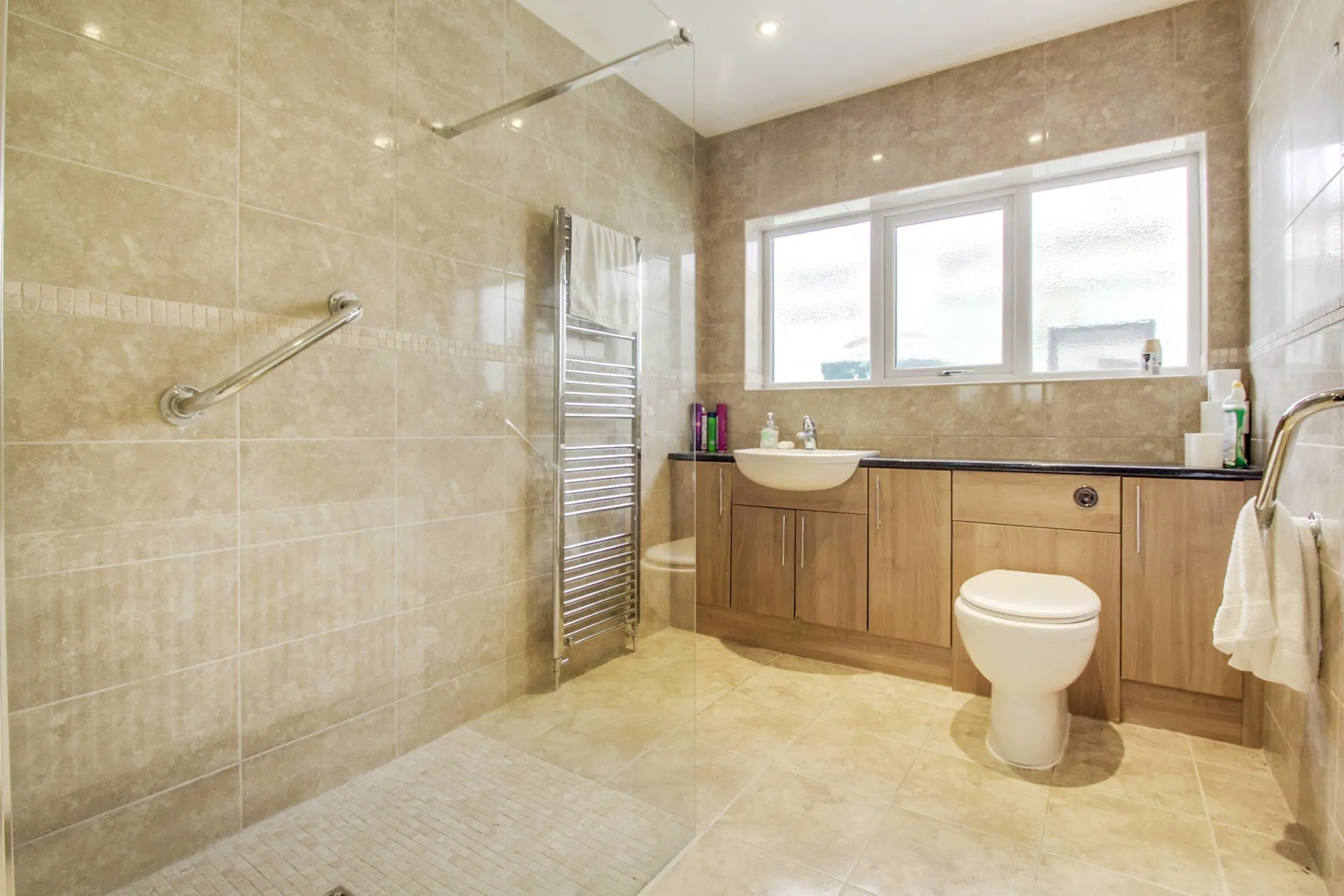 2 Bedroom Detached in Dudley