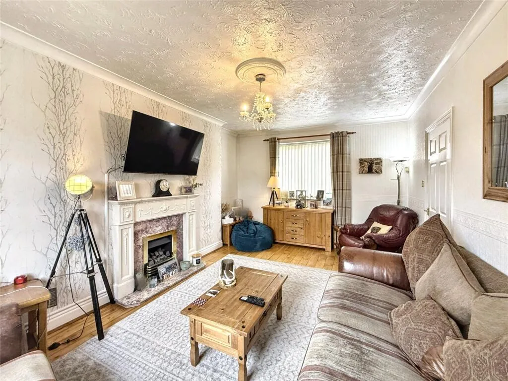 3 Bedroom End Terrace in Stanley
