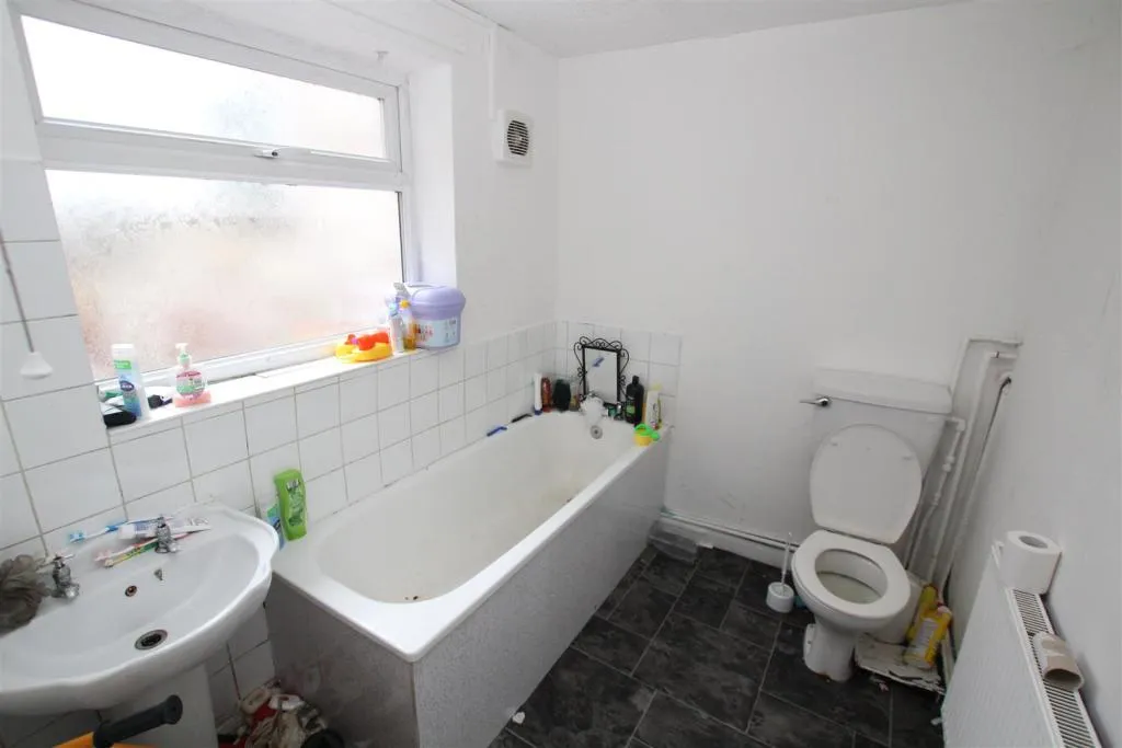 2 Bedroom Mid- Terraced in Ferryhill