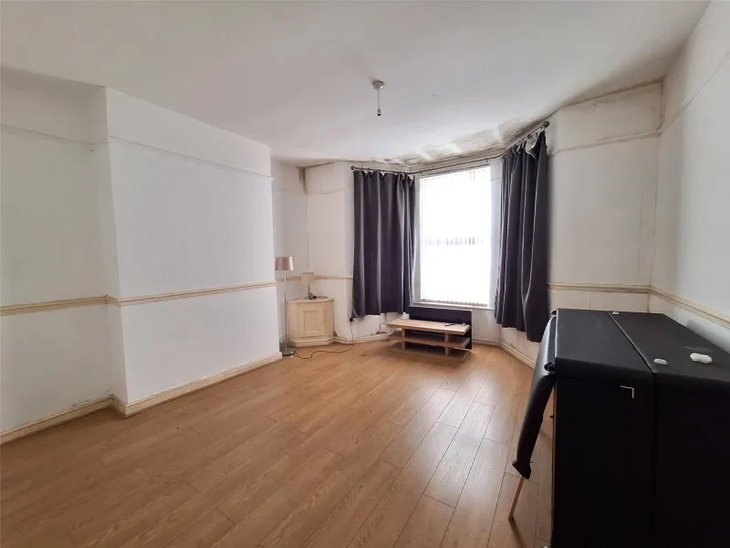 Flat 1 50 Windsor Road - Lot 41 on 16/10/24