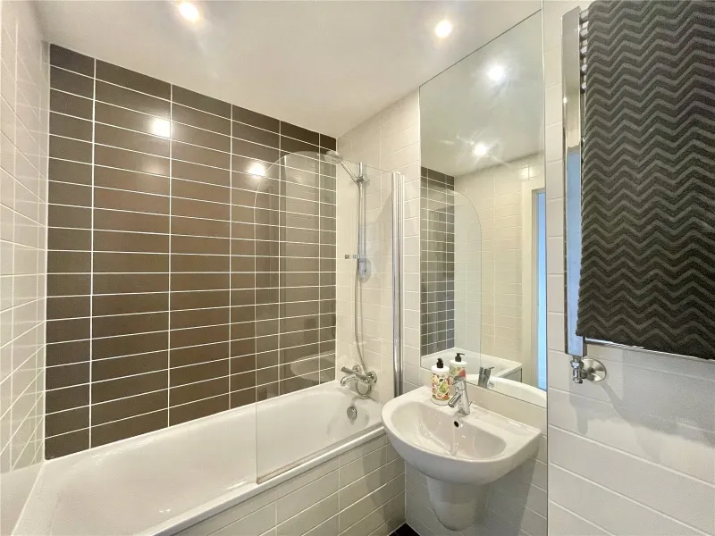 Apartment 910,31 Strand Street - Lot 29 on 16/10/24