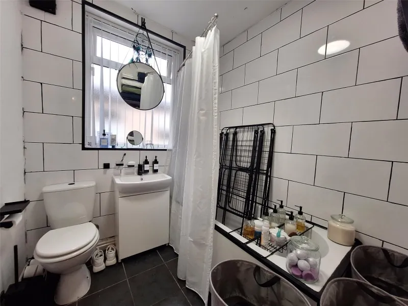 Flat 2 48 Windsor Road - Lot 19 on 04/12/24