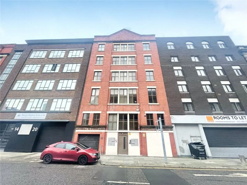 Flat 6 10-12 Pall Mall - Lot 12 on 10/07/24
