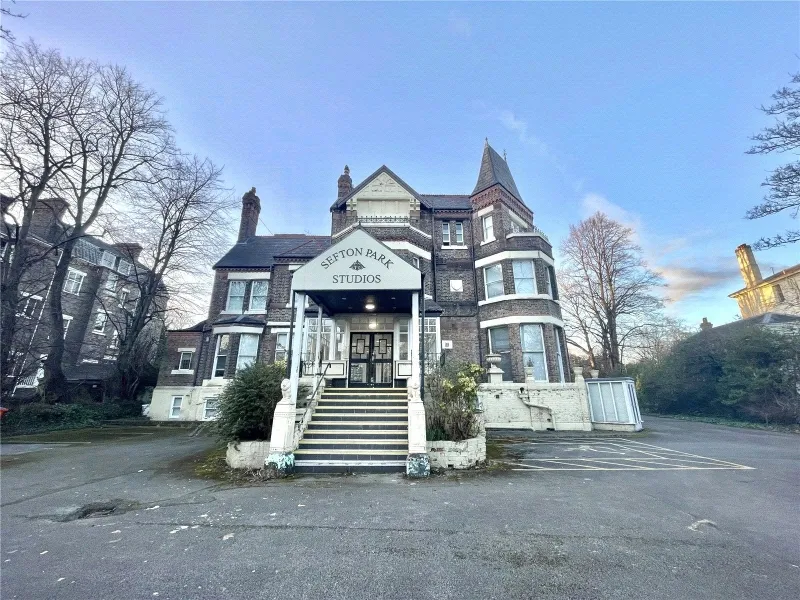 Flat 1, Sefton Park Studios 4 Croxteth Drive - Lot 18 on 15/10/25