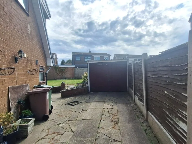 10 Minehead Grove - Lot 33 on 15/10/25