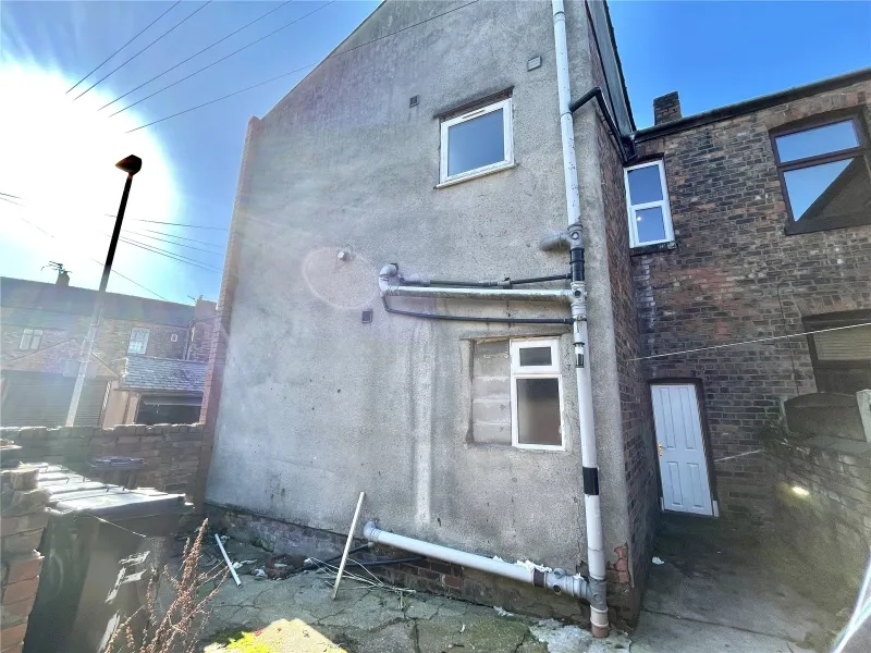 Flat 1 -4 4 Swinley Lane - Lot 5 on 11/06/25