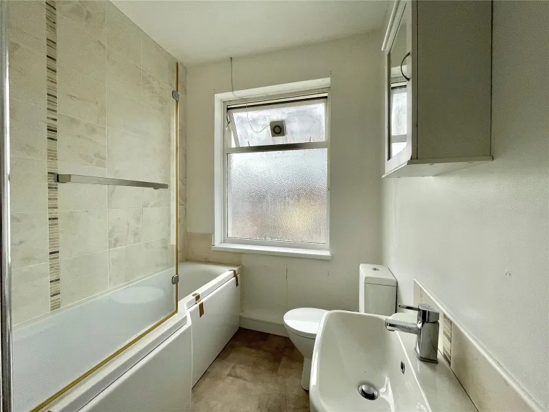 Flat 8, Willow Court 1 Grosvenor Road - Lot 3 on 11/06/25