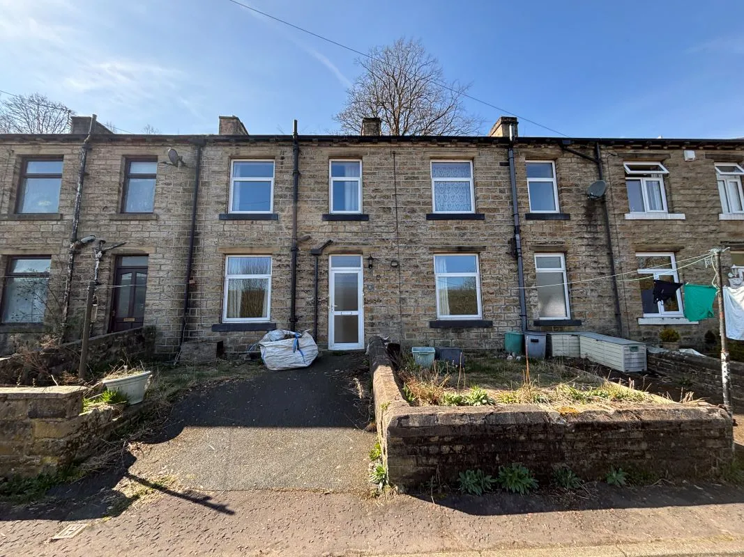 11/12 Belle Vue Terrace, Luddendenfoot, Halifax, West Yorkshire, HX2 6HG
