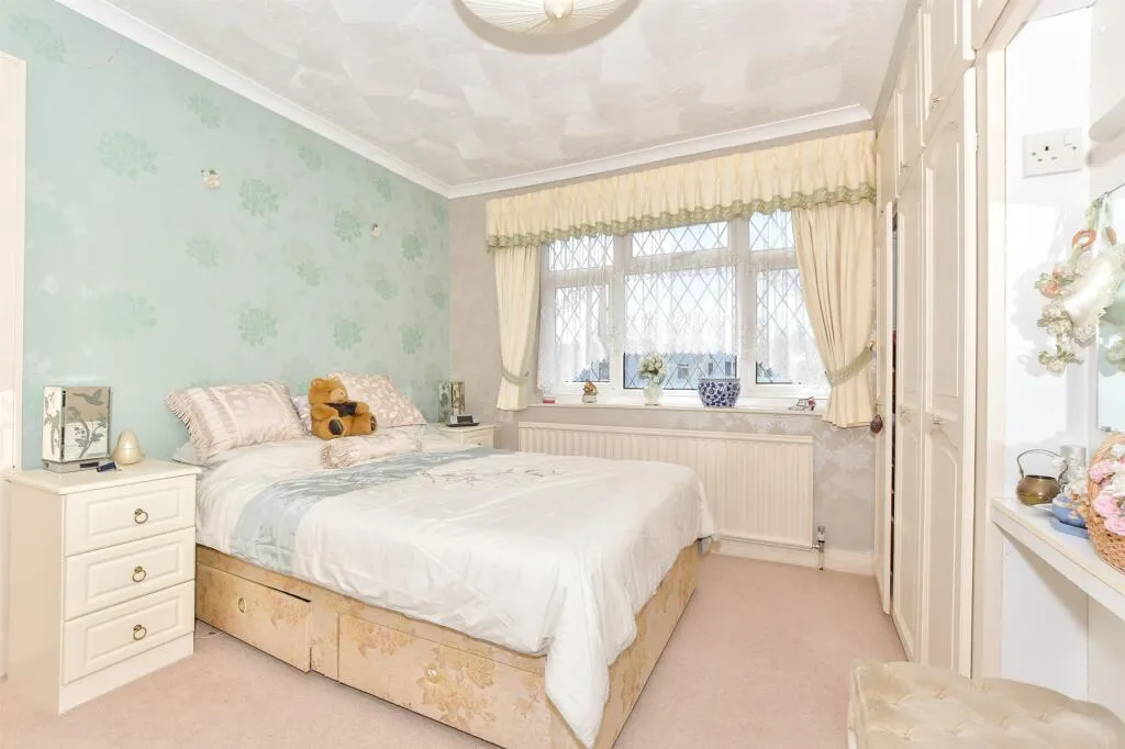 3 bed Semi-Detached