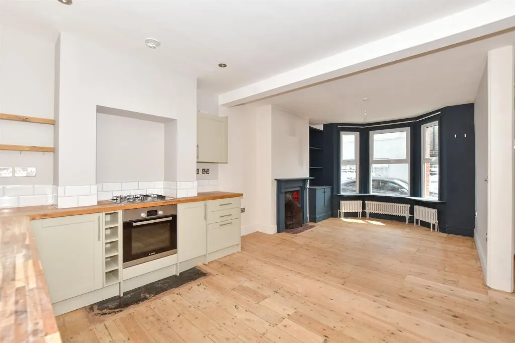2 bed Terraced