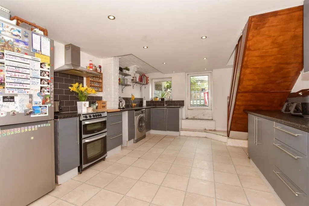 2 bed Terraced