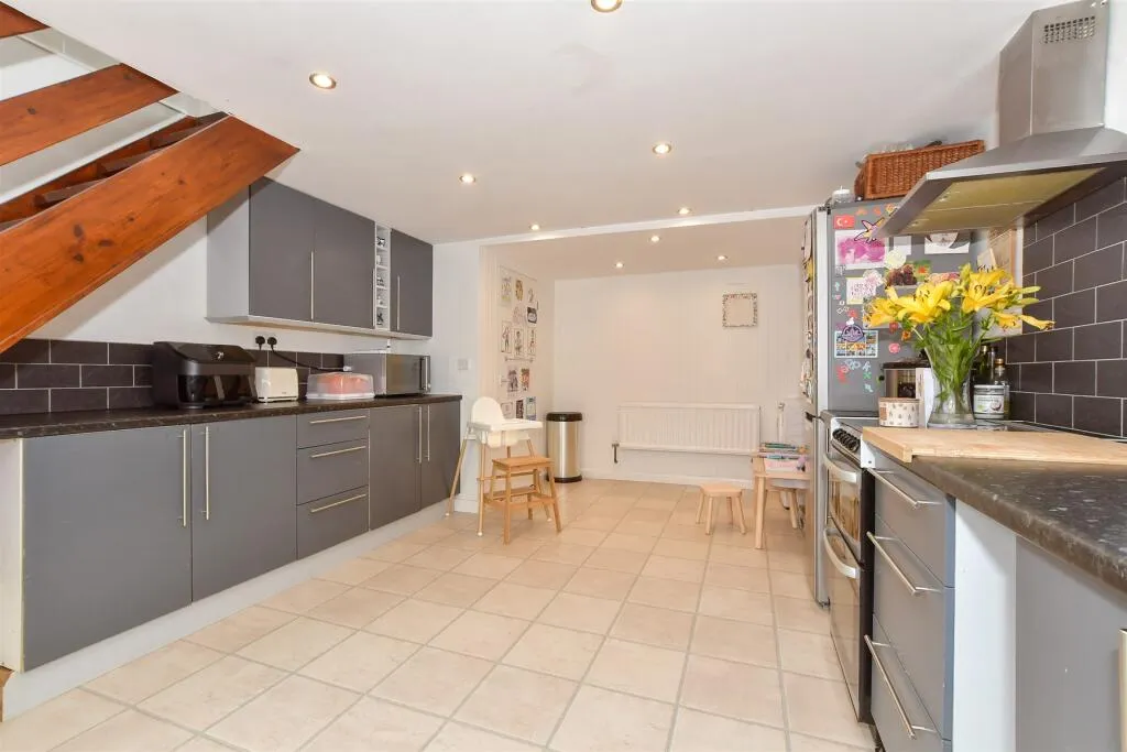 2 bed Terraced