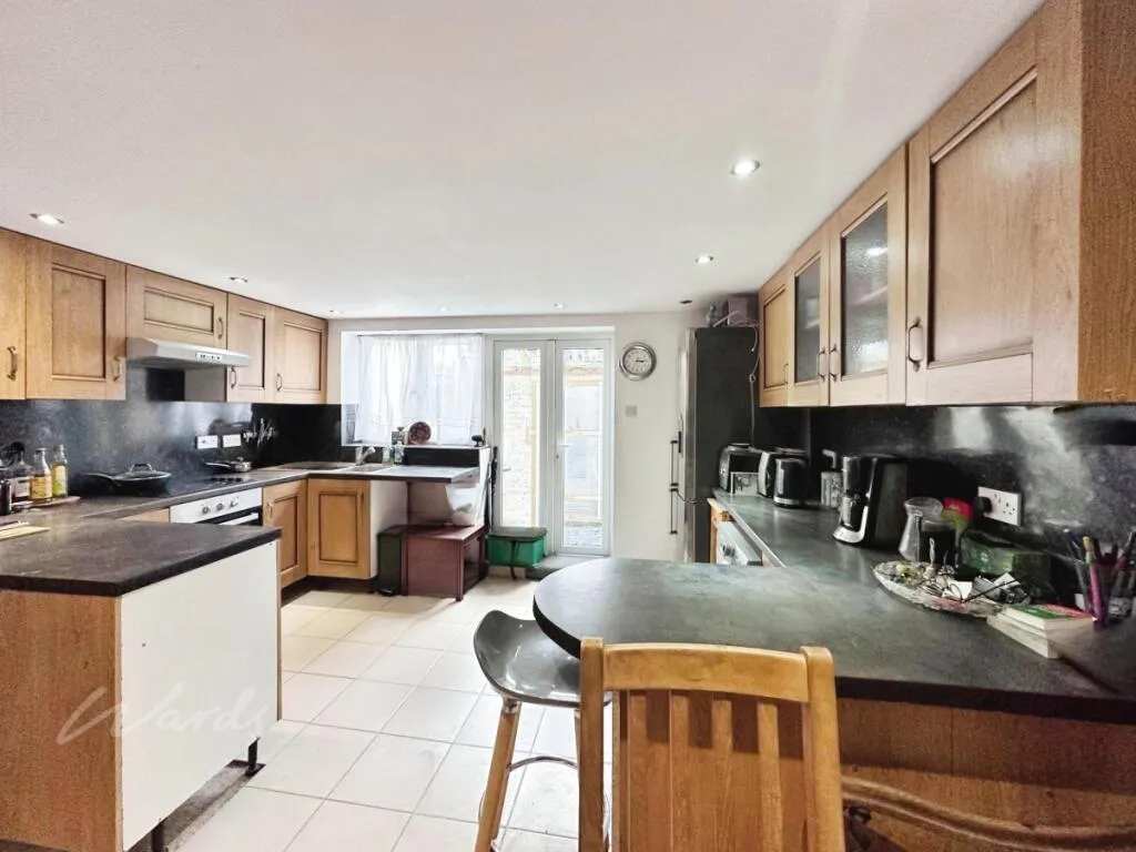 3 bed Terraced