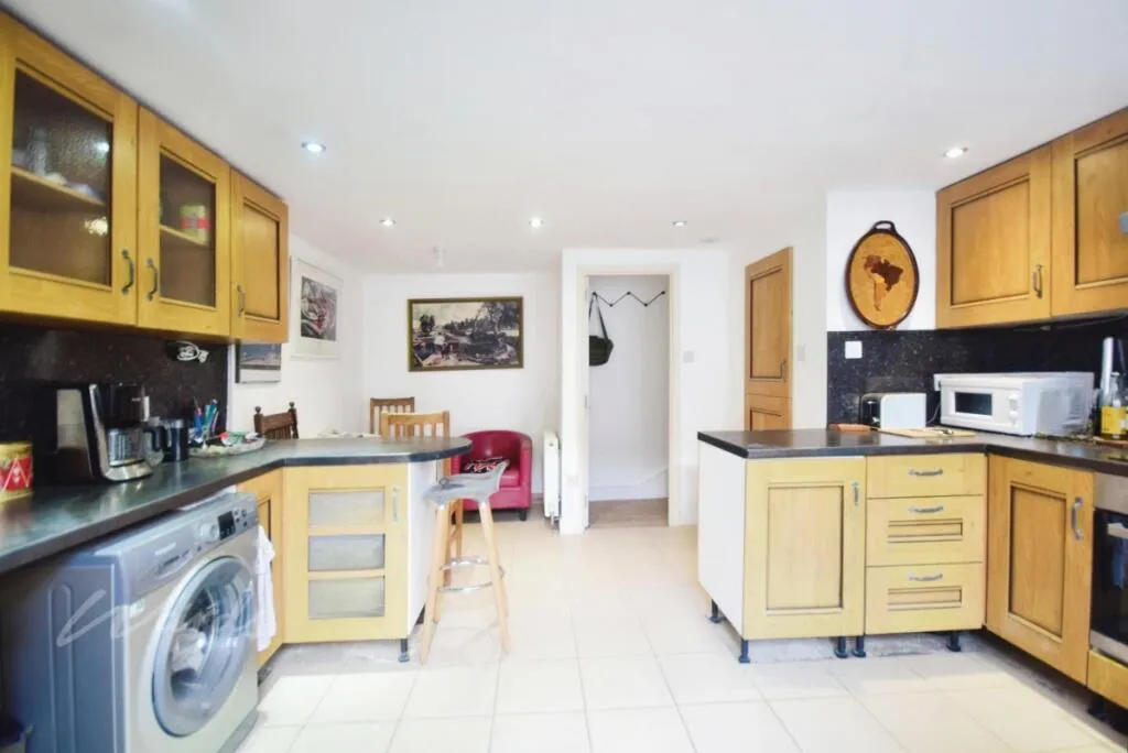 3 bed Terraced