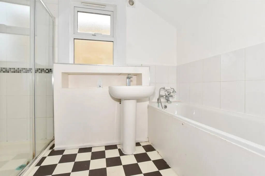 2 bed Semi-Detached