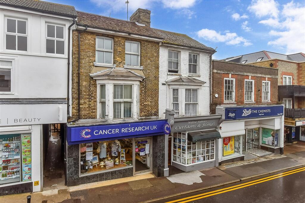 2 bed Maisonette