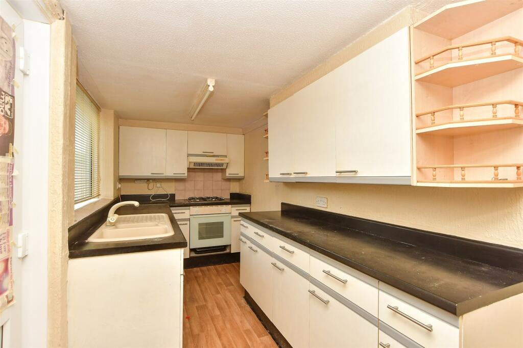 2 bed Semi-Detached