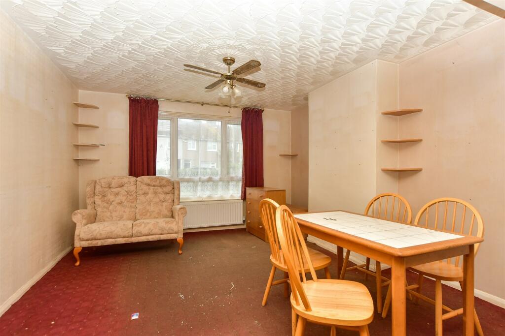 2 bed Semi-Detached