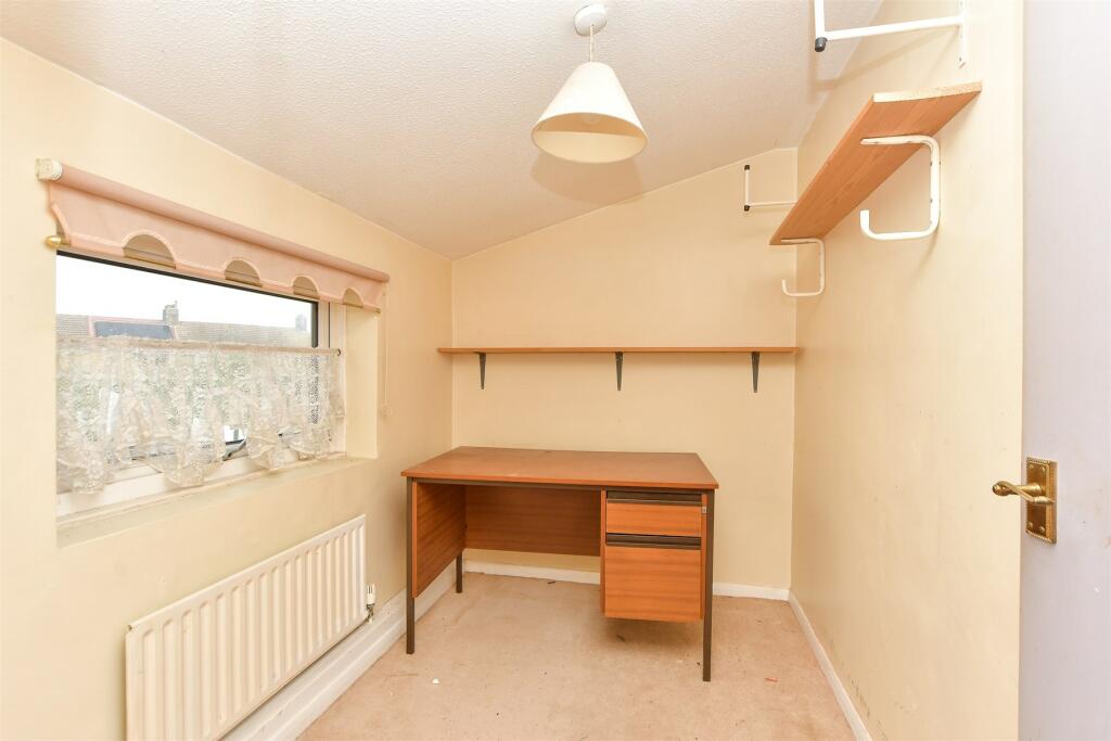 2 bed Semi-Detached