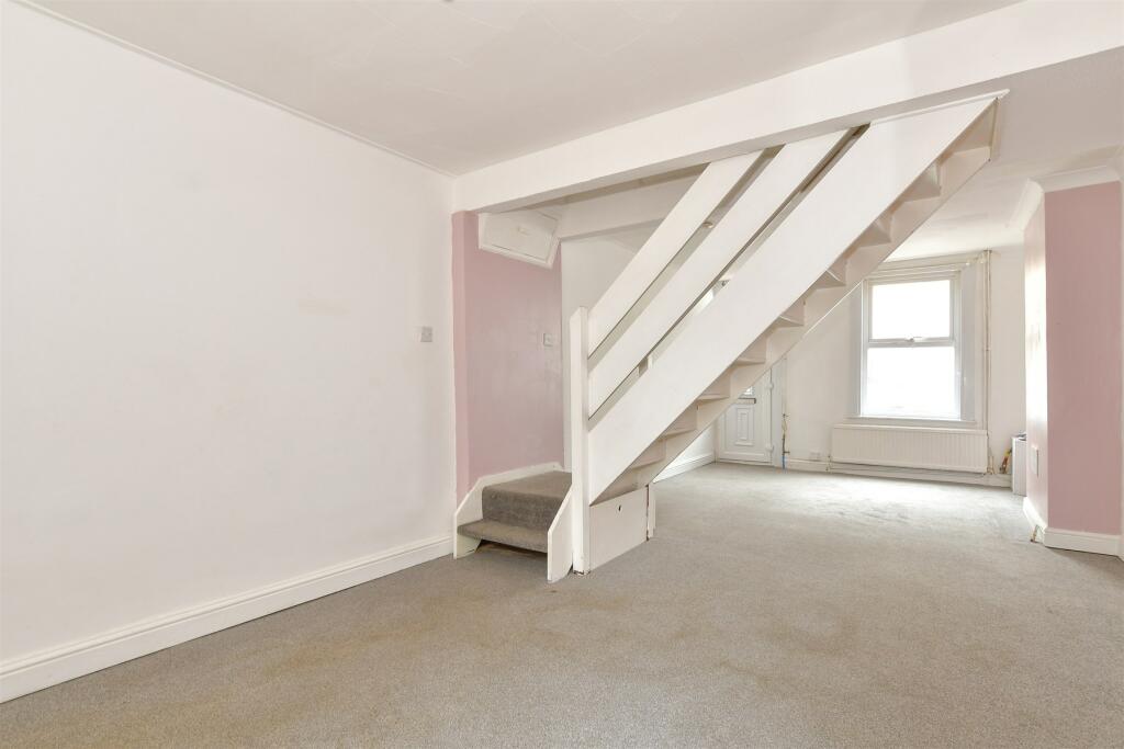 2 bed Terraced