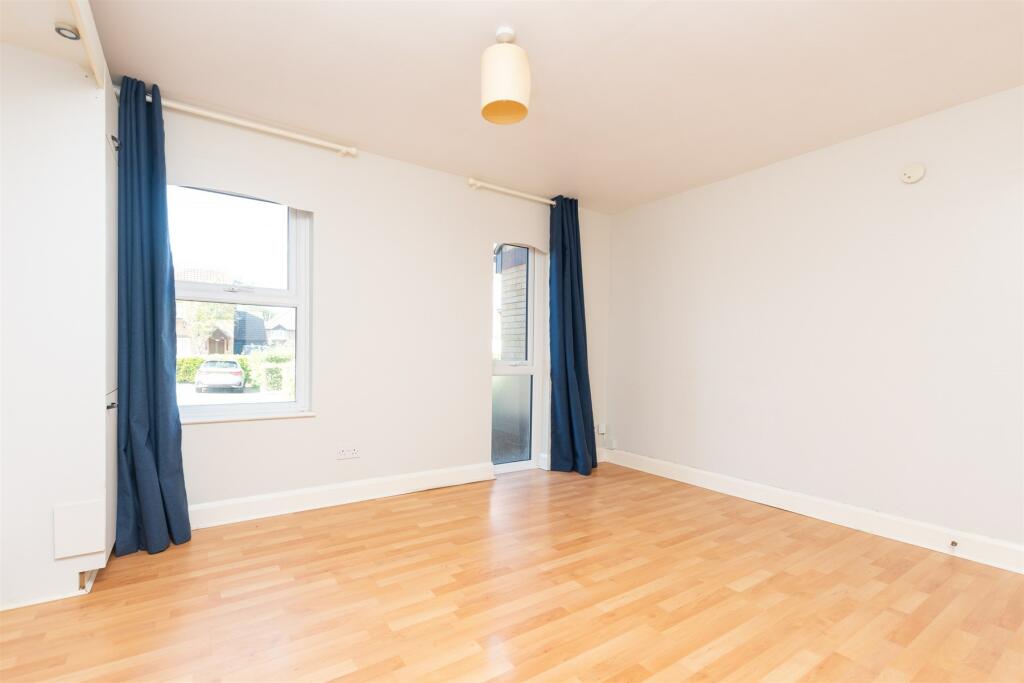 1 bed Studio