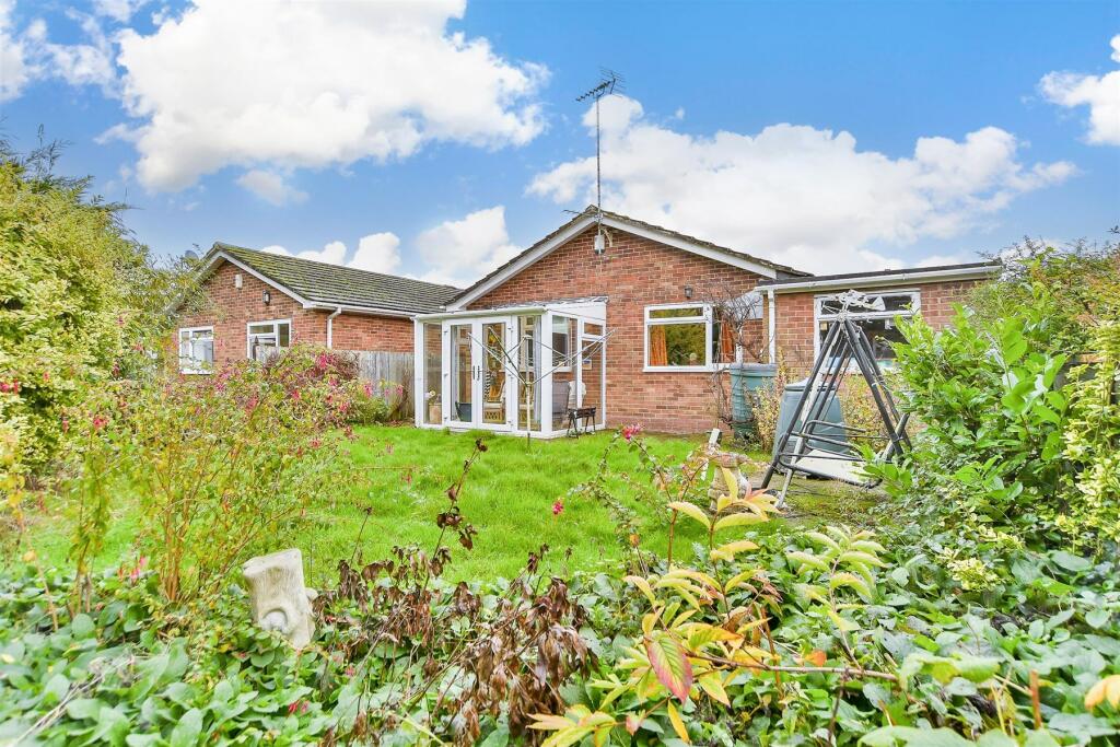 4 bed Detached Bungalow