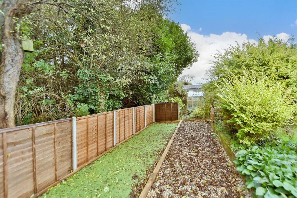 4 bed Detached Bungalow