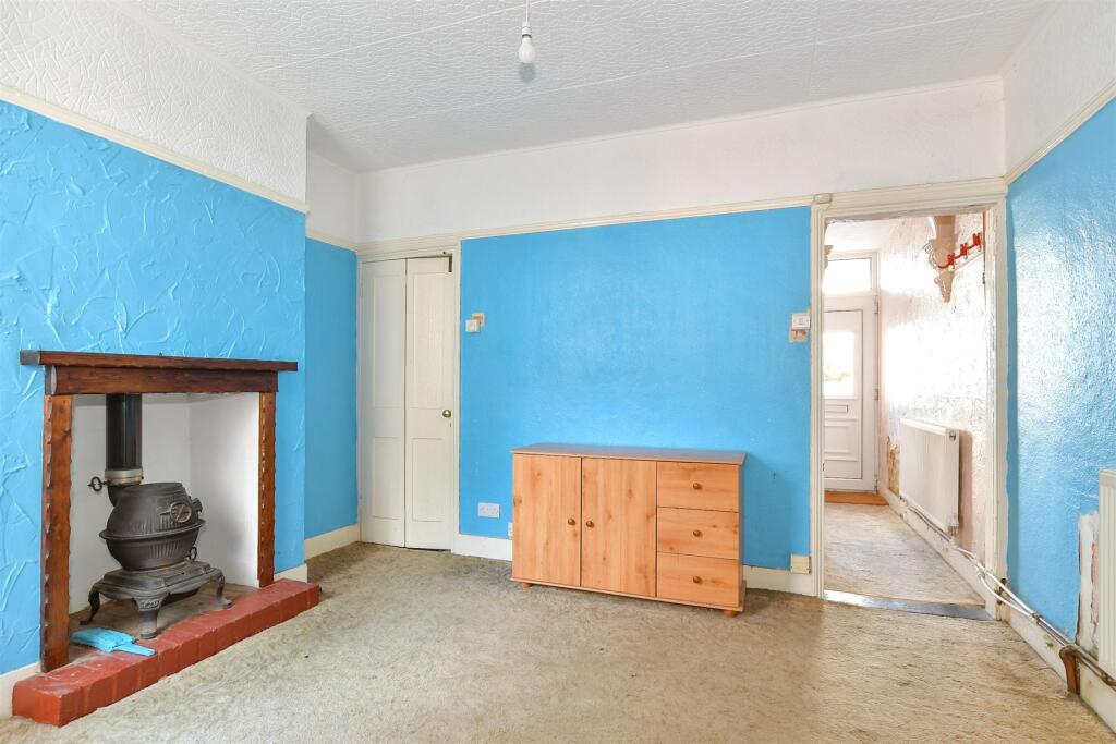 2 bed Terraced