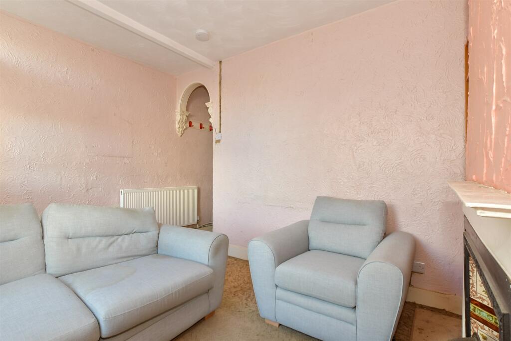 2 bed Terraced