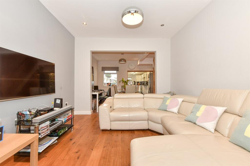 3 bed Terraced