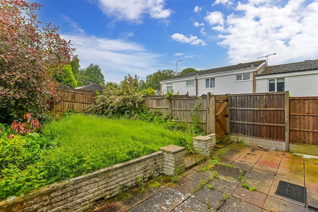 3 bed End of Terrace