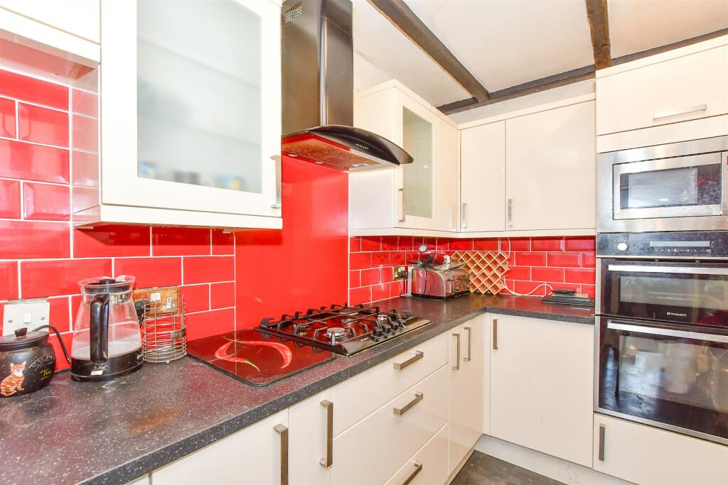 2 bed Semi-Detached