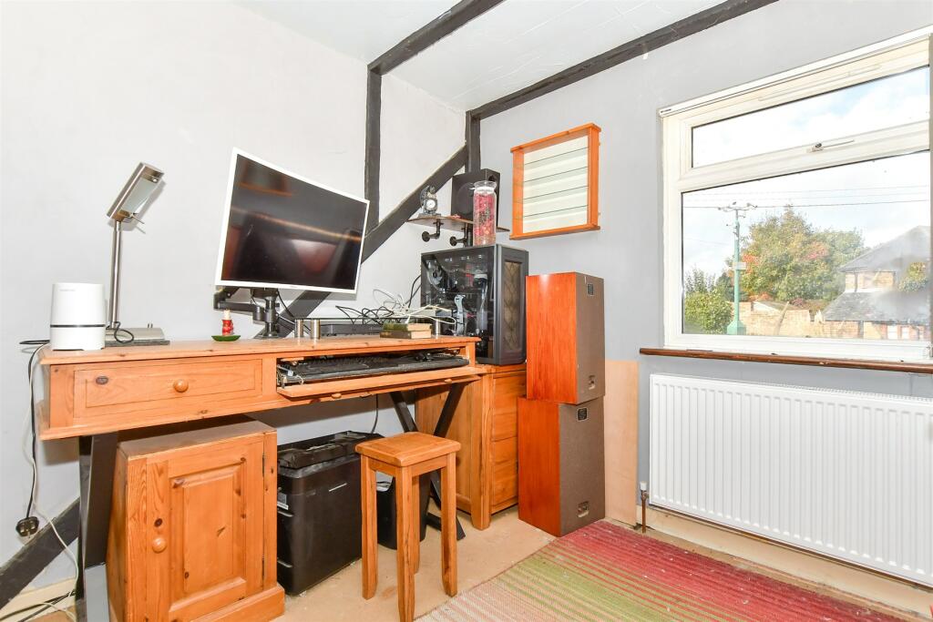 2 bed Semi-Detached