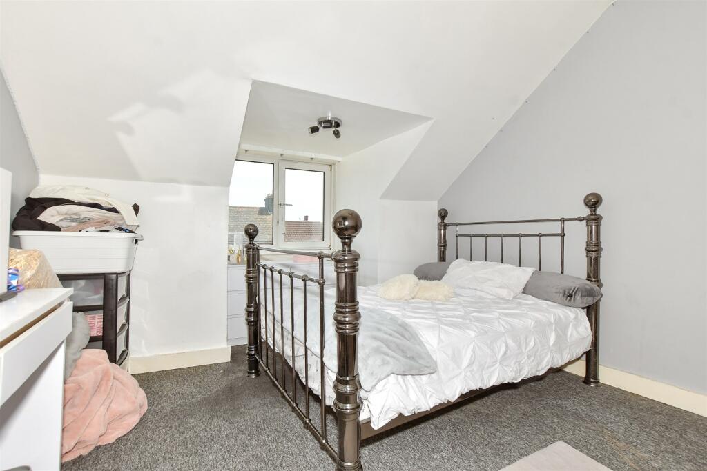 2 bed Terraced