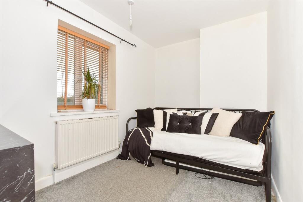 3 bed Terraced