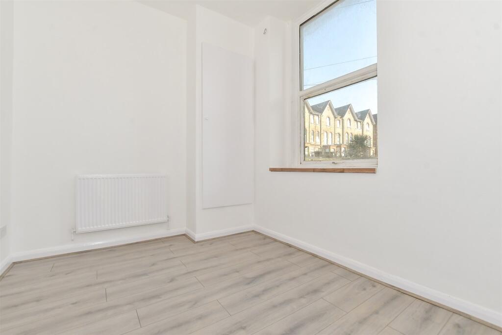 2 bed Apartment