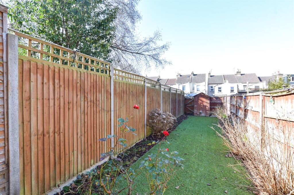 2 bed Terraced