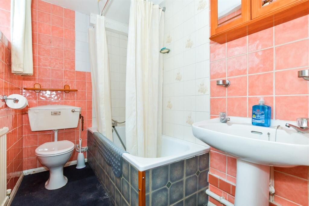 2 bed Terraced