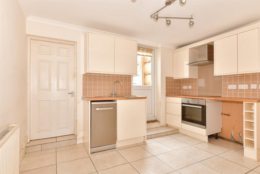 3 bed Terraced