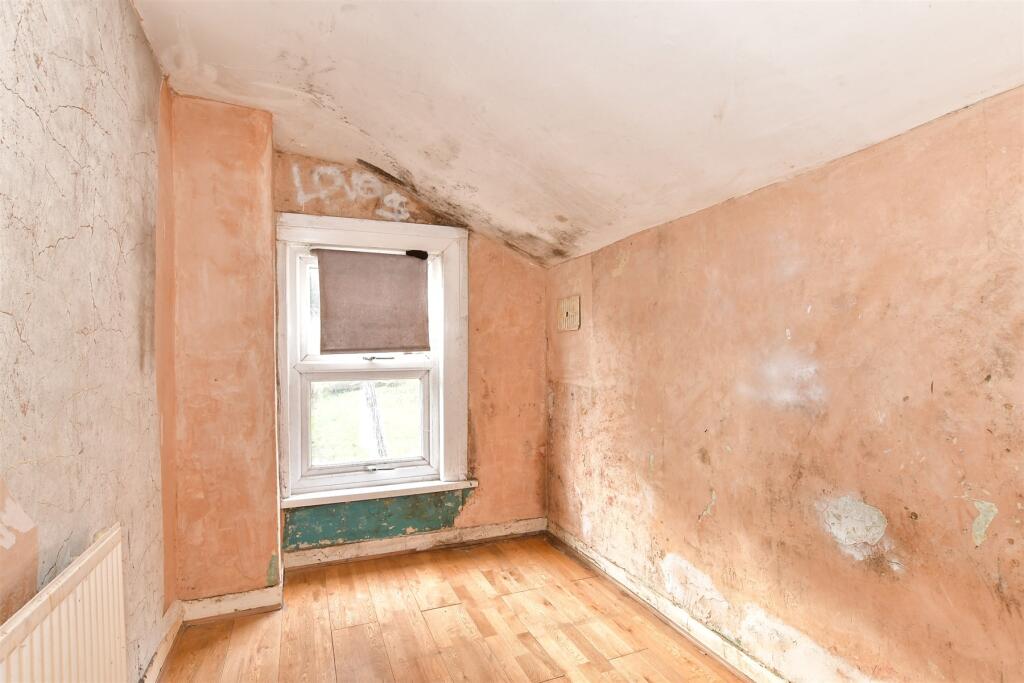 3 bed Terraced