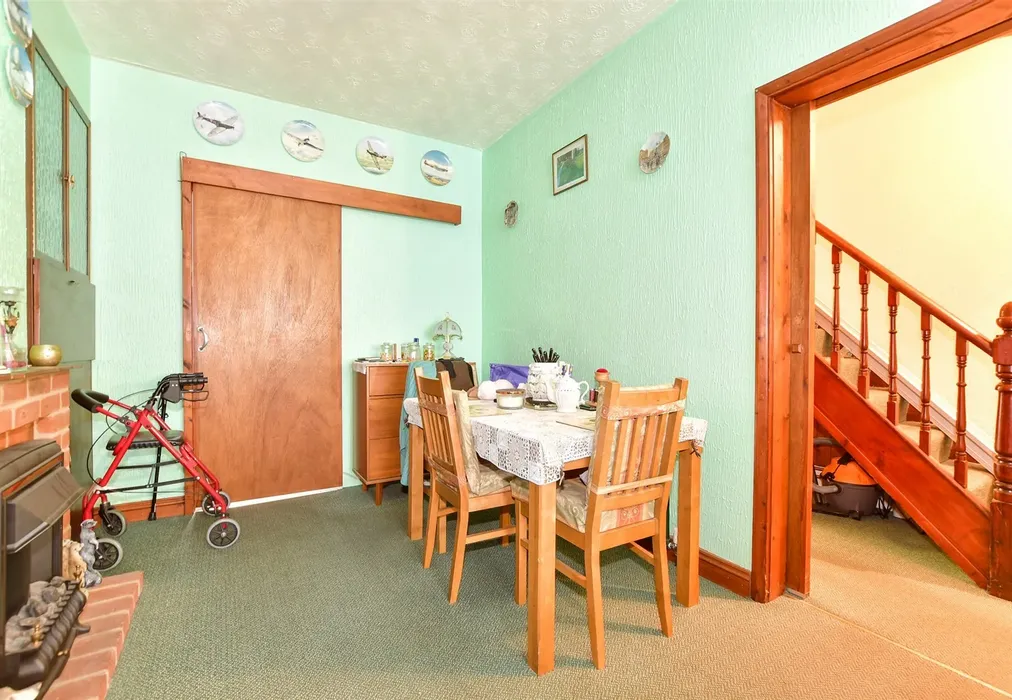 4 bed Terraced