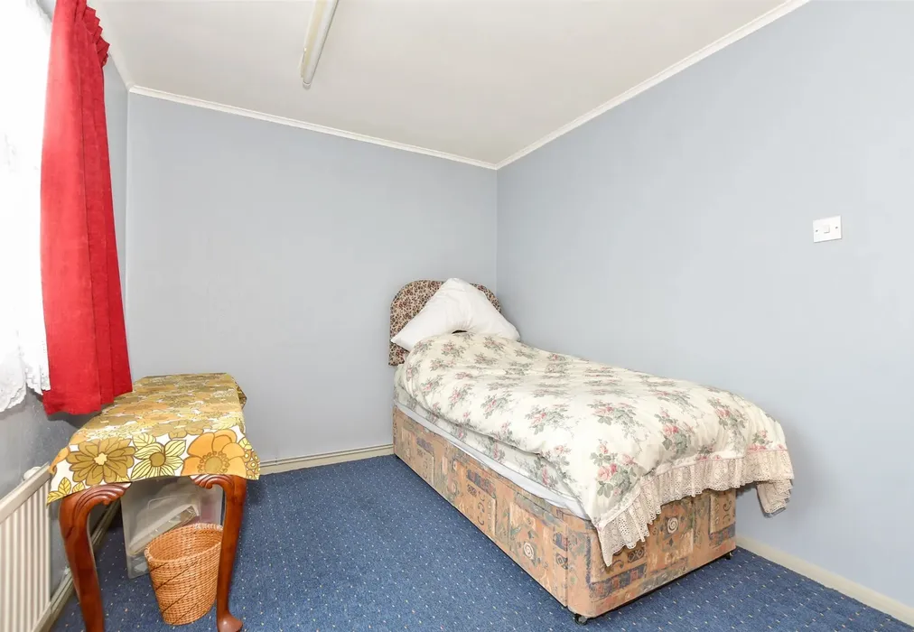 4 bed Terraced