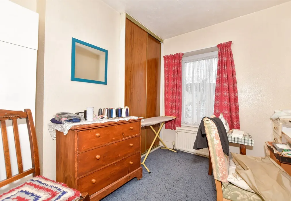 4 bed Terraced