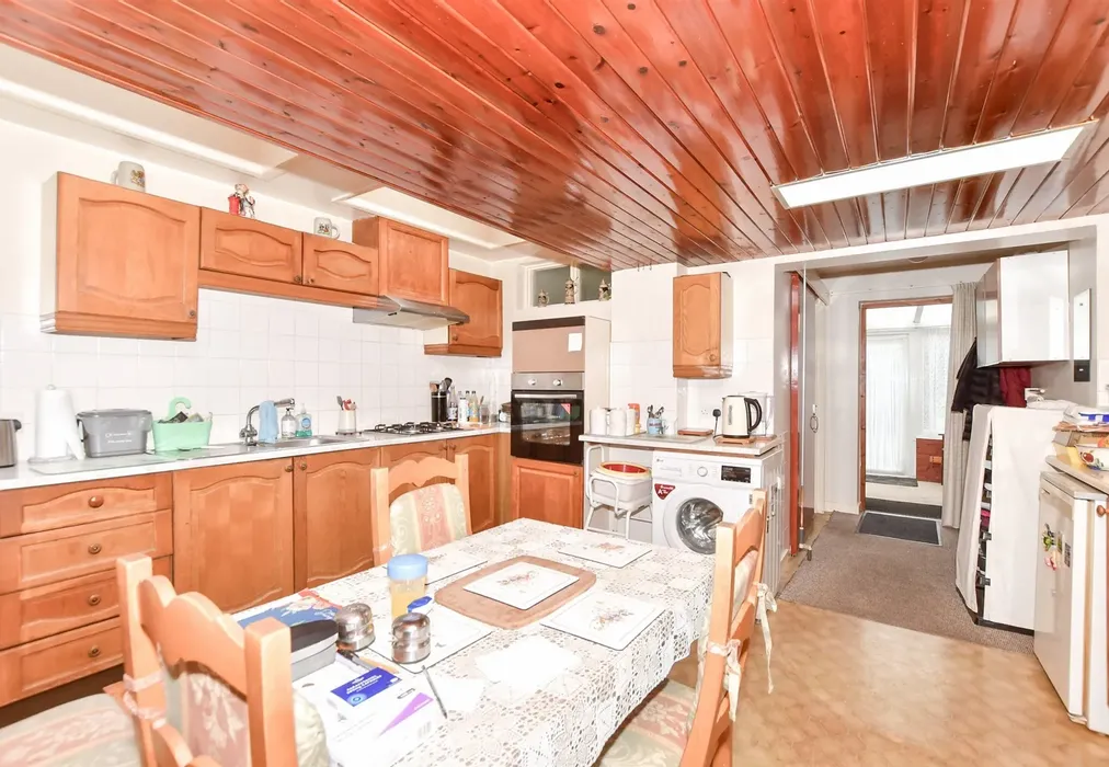 4 bed Terraced