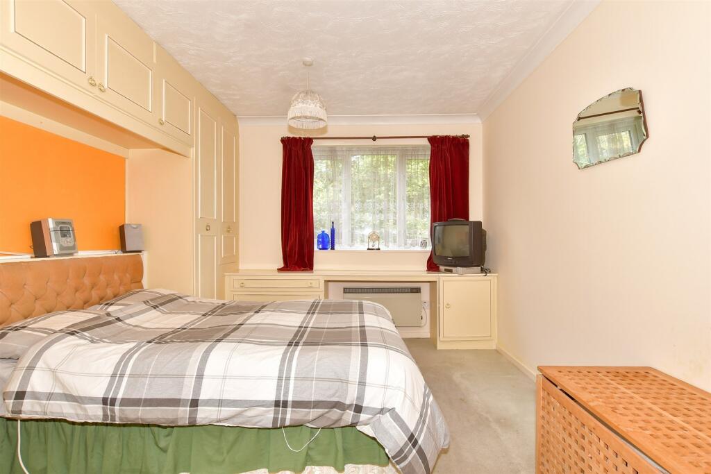 2 bed Apartment