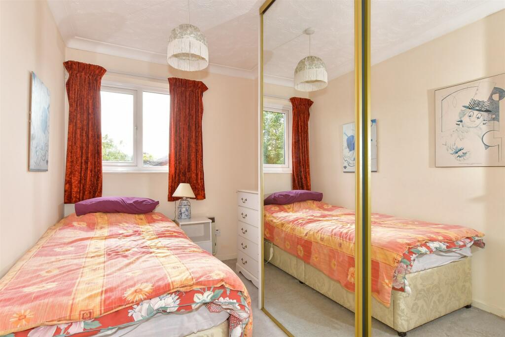 2 bed Apartment
