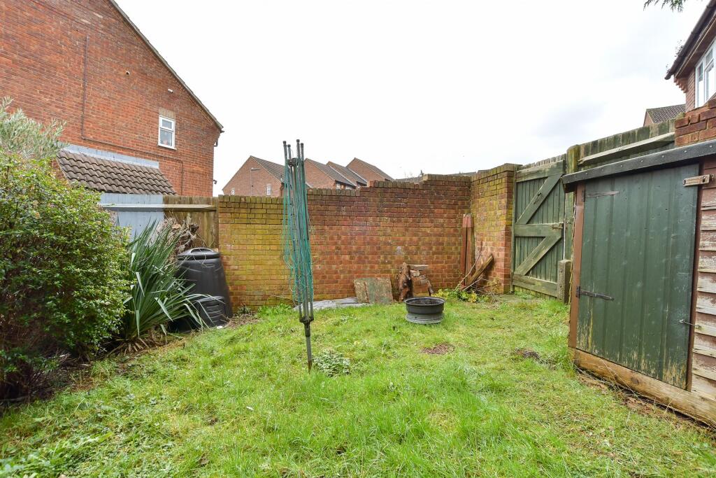 1 bed Semi-Detached