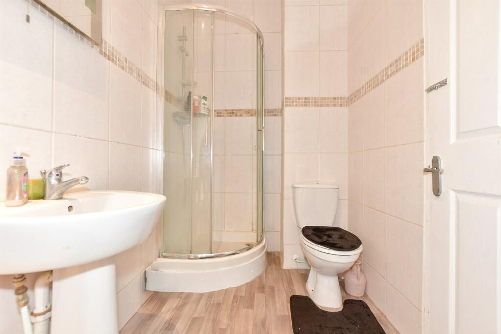 2 bed Maisonette